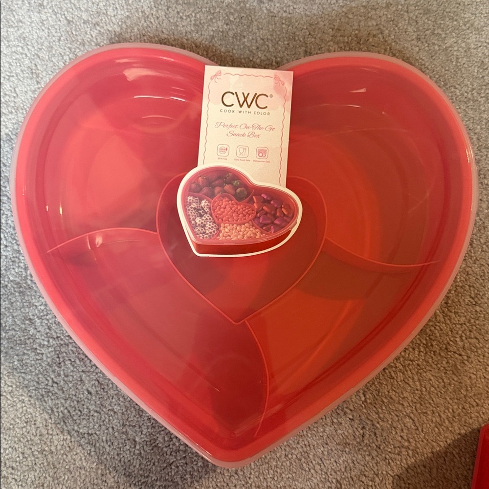 Cooked with Color CWC Heart-Shaped snack box